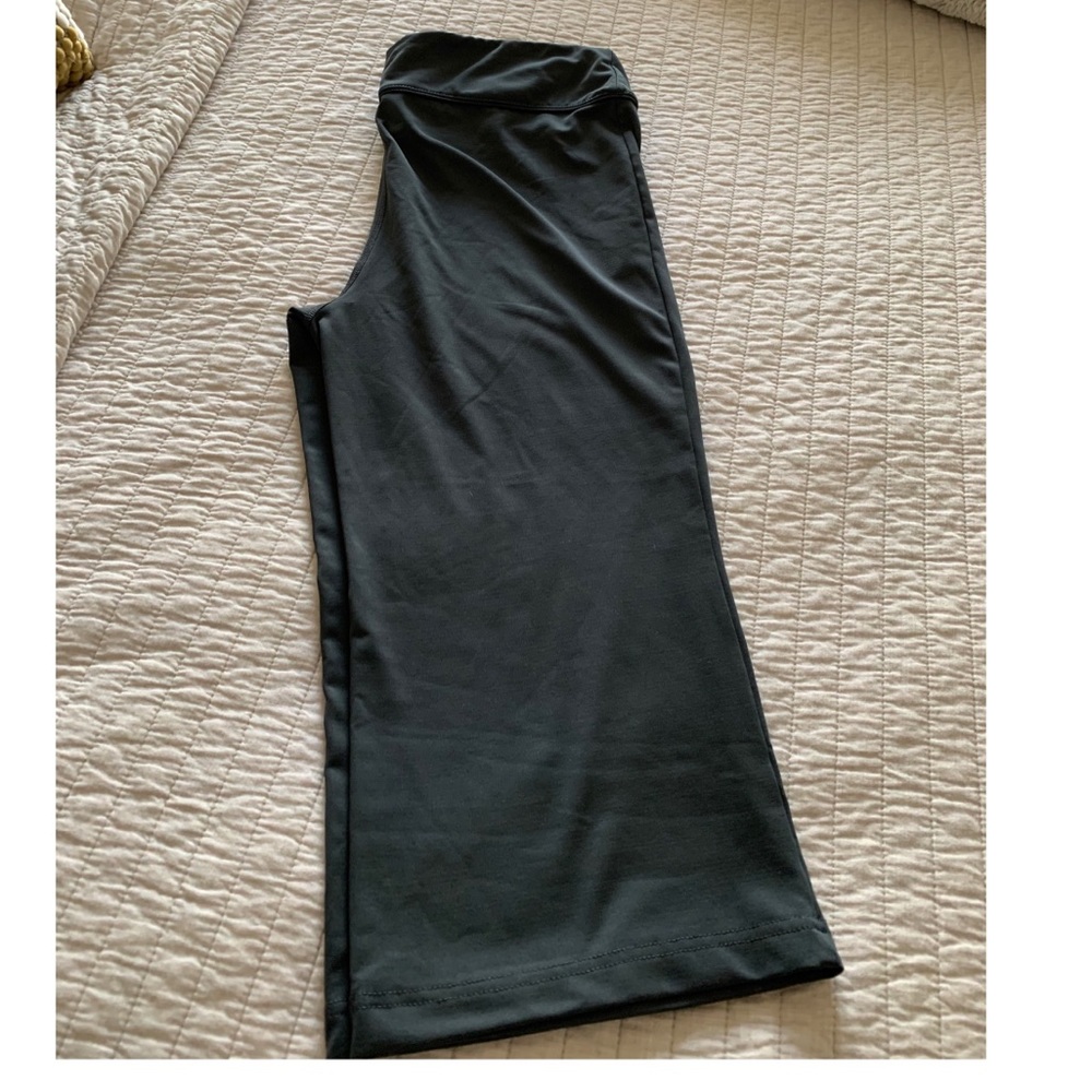 Nike Cropped Yoga Pants